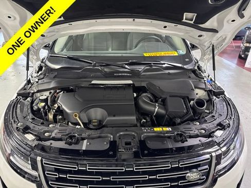 Used 2024 Land Rover Range Rover Evoque S AWD/4WD image 10