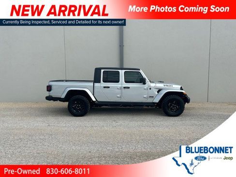 Used 2023 Jeep Gladiator Sport AWD/4WD image 1
