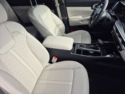 New 2026 Kia Sorento S AWD/4WD image 15