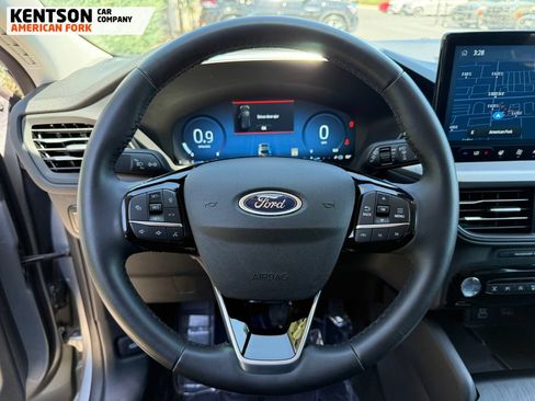 Used 2024 Ford Escape Platinum AWD/4WD image 14