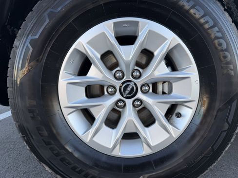 Certified 2024 Nissan Frontier SV image 25