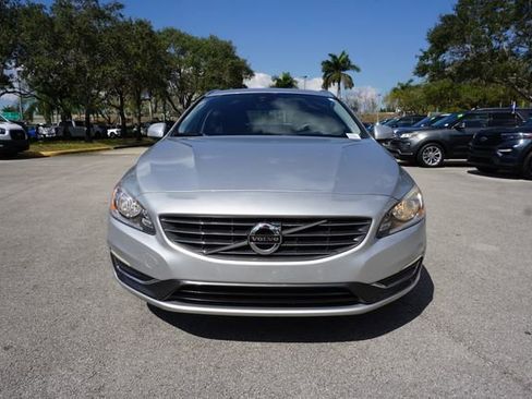 Used 2015 Volvo V60 T5 Premier image 15
