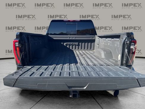 Used 2024 GMC Sierra 2500 AT4 w/ AT4 Premium Plus Package image 32