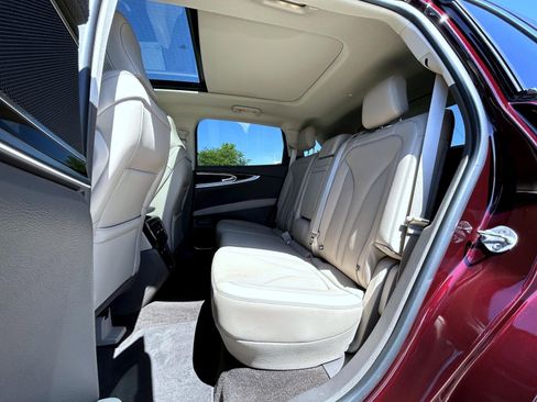 Used 2023 Lincoln Nautilus Reserve w/ Cargo Utility Package AWD/4WD image 19
