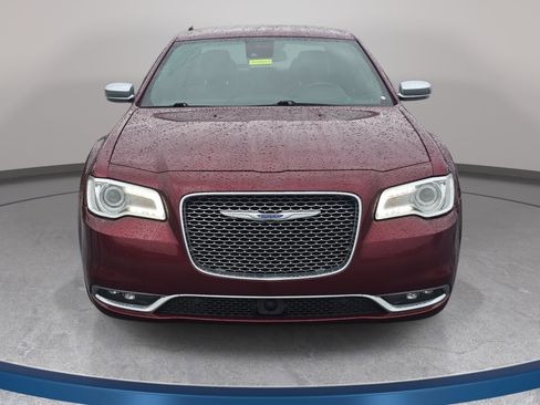 Used 2018 Chrysler 300 C w/ Safetytec Plus Group RWD image 2