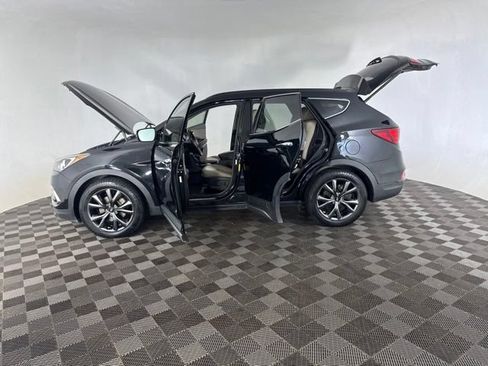 Used 2017 Hyundai Santa Fe Sport FWD image 9