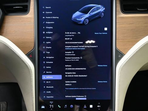 Used 2021 Tesla Model X Long Range image 33