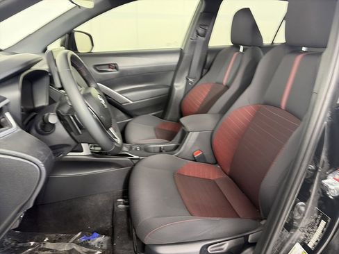 Used 2025 Toyota Corolla Cross AWD Hybrid image 11