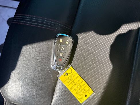 Used 2023 Chevrolet Traverse RS w/ LPO, Floor Liner Package AWD/4WD image 33