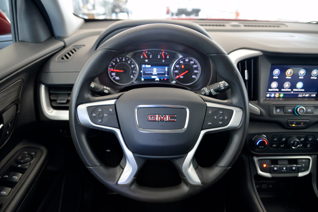 Used 2024 GMC Terrain SLE w/ Driver Convenience Package AWD/4WD image 18