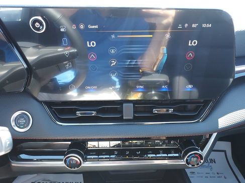 New 2026 Chevrolet Equinox RS w/ Convenience Package III FWD image 24