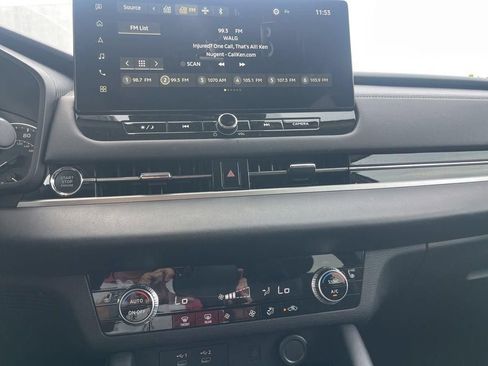 Used 2025 Mitsubishi Outlander SE FWD image 19