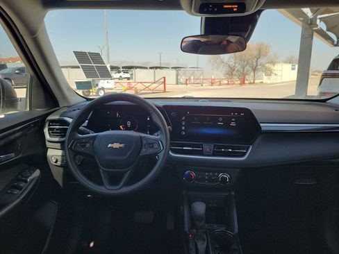 Used 2024 Chevrolet TrailBlazer LS image 6