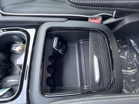 New 2025 Chrysler Pacifica Limited FWD image 29