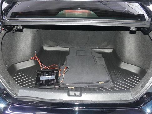 Used 2018 Honda Civic EX-L image 9