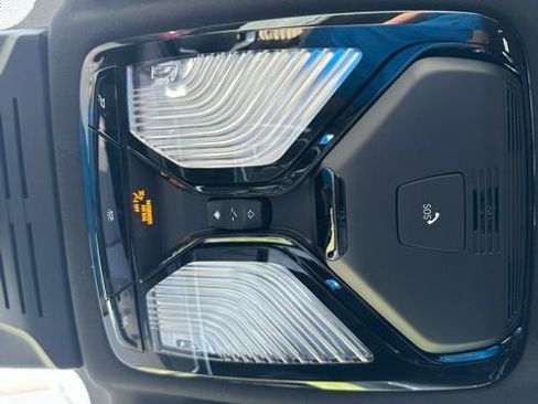 Used 2024 BMW X5 xDrive40i w/ Premium Package image 36