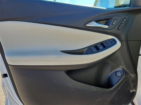 Used 2024 Buick Encore GX Avenir w/ Avenir Convenience Package image 16