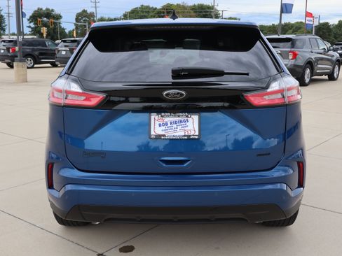 Used 2024 Ford Edge SE w/ Black Appearance Package AWD/4WD image 6