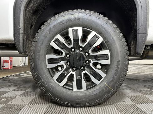 New 2025 GMC Sierra 2500 Denali Ultimate w/ Max Trailering Package image 16