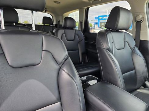 Used 2025 Kia Telluride S FWD image 20