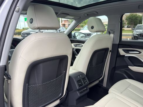 Used 2025 Audi Q5 Premium w/ Convenience Package AWD/4WD image 26