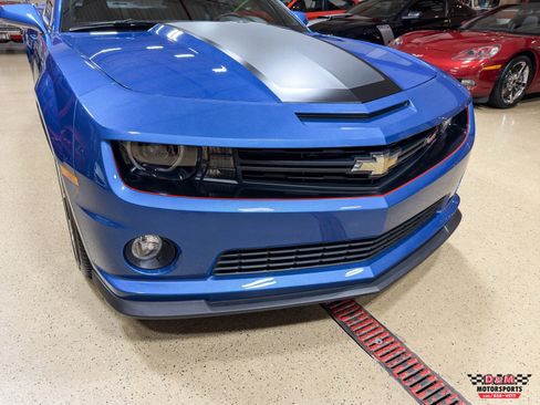 Used 2013 Chevrolet Camaro SS w/ Hot Wheels Special Edition RWD image 48