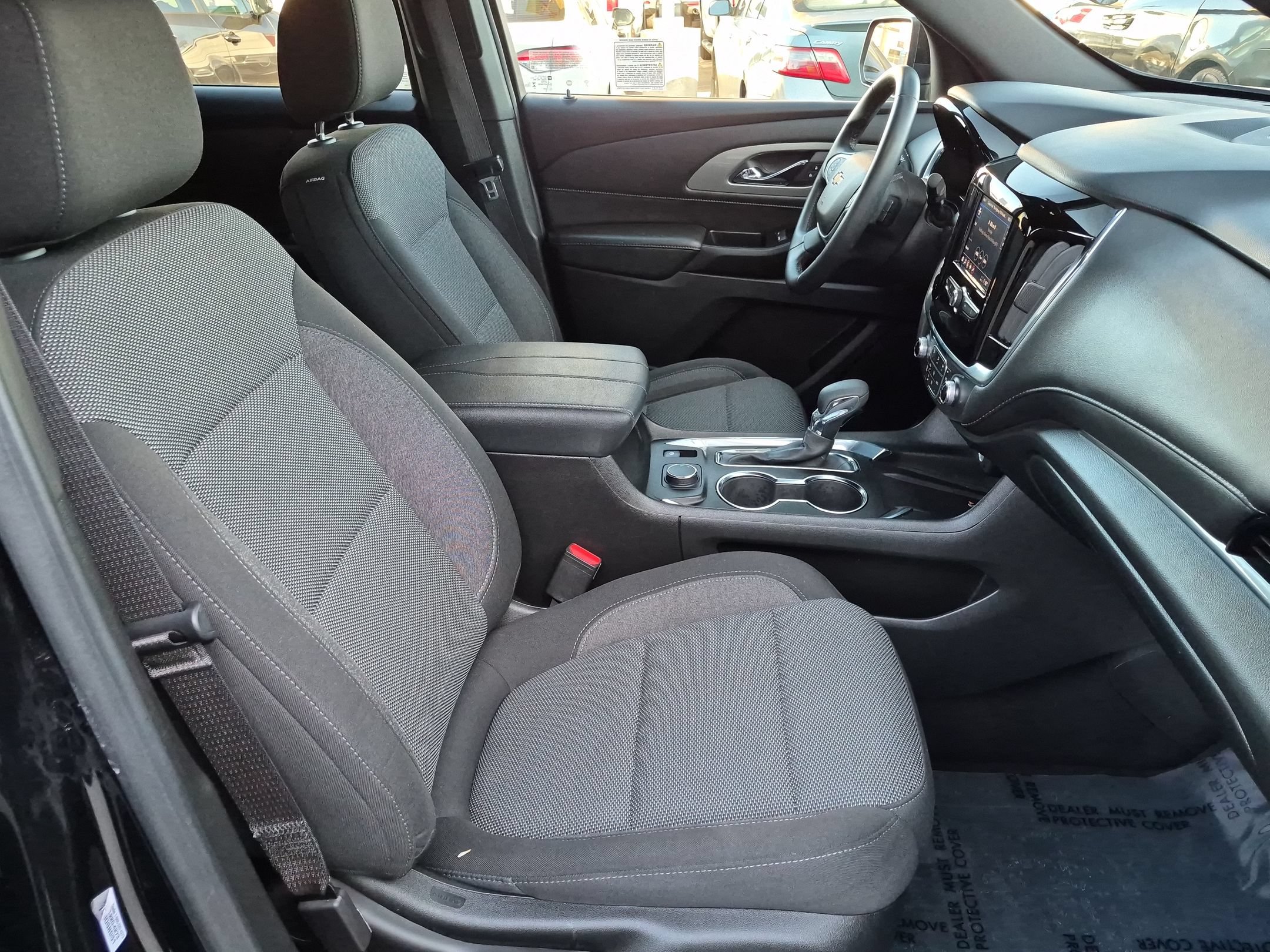 Used 2023 Chevrolet Traverse LT w/ LPO, Floor Liner Package FWD image 27