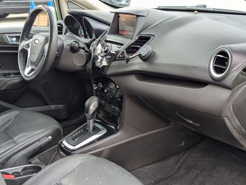 Used 2015 Ford Fiesta Titanium image 29