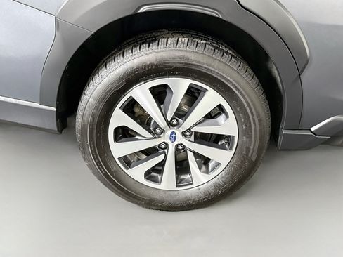 Used 2023 Subaru Outback Premium AWD/4WD image 33