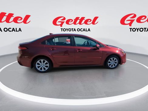 Used 2022 Toyota Corolla LE image 9