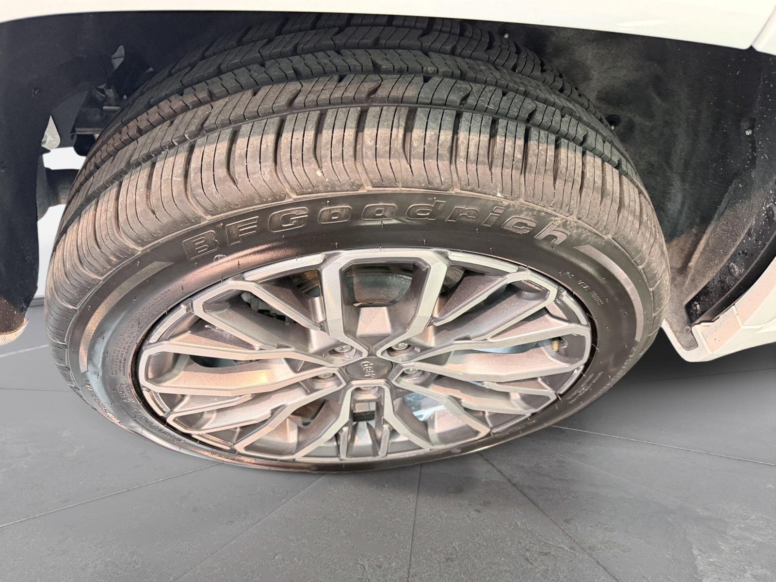 Used 2022 Jeep Grand Cherokee L Summit AWD/4WD image 61