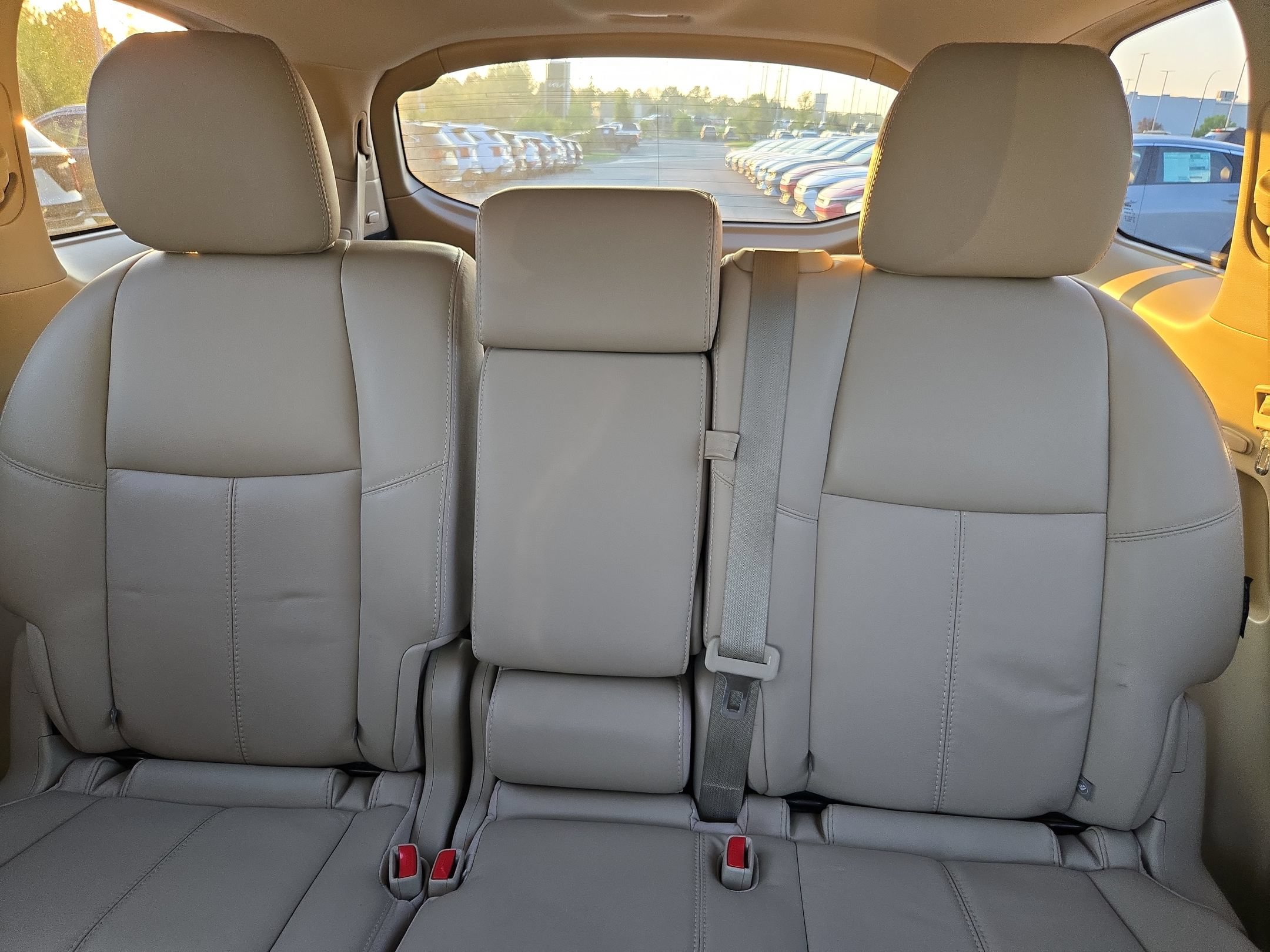 Used 2020 Nissan Pathfinder SL FWD image 35