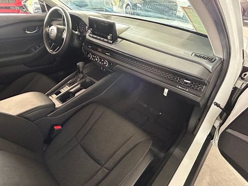 Used 2025 Honda Accord SE image 42
