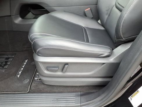 Certified 2026 Nissan Armada SV RWD image 6