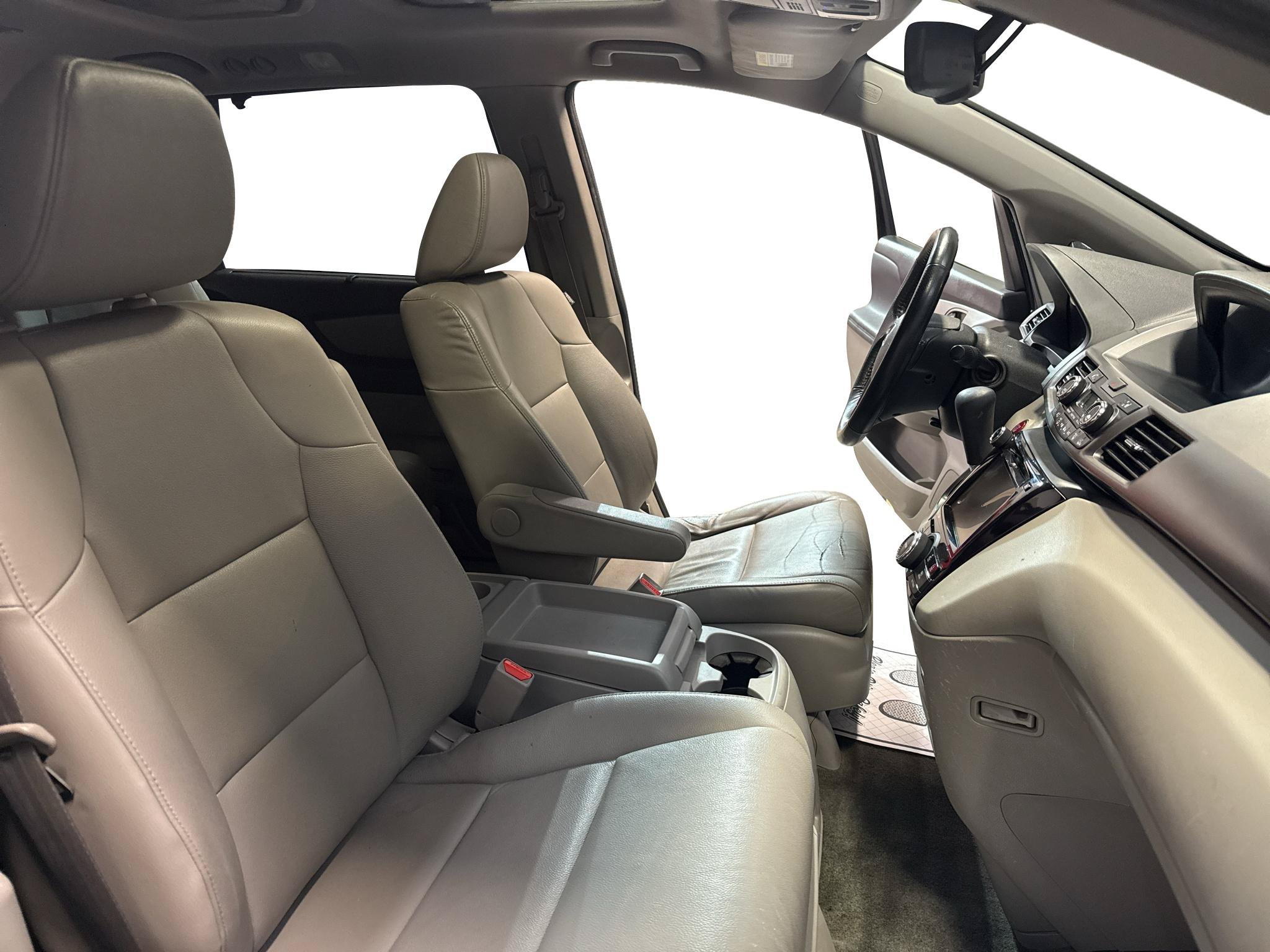 Used 2016 Honda Odyssey EX-L image 17