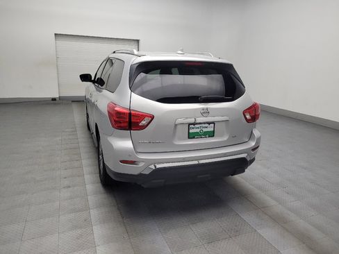 Used 2020 Nissan Pathfinder SL image 6