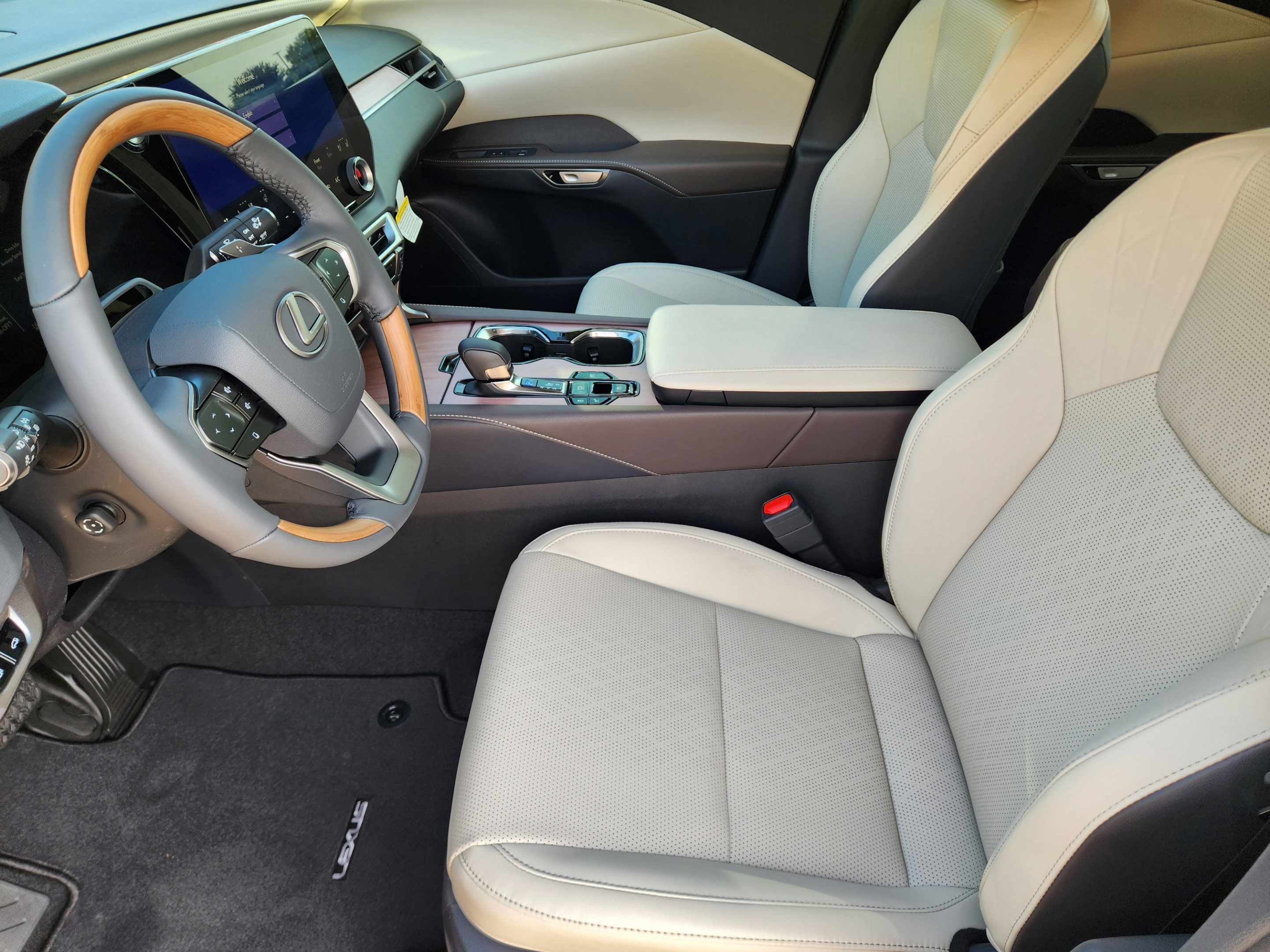 New 2026 Lexus RX 350 w/ Convenience Package AWD/4WD image 5