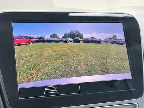Used 2023 Chevrolet Malibu LT FWD image 26