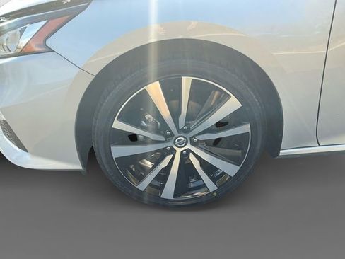 Used 2022 Nissan Altima 2.5 SR image 15