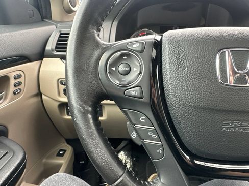 Used 2018 Honda Ridgeline RTL-E image 51