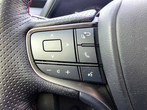 Used 2019 Lexus UX 200 F Sport image 34