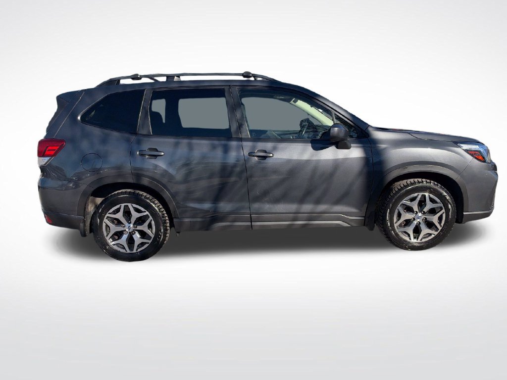 Used 2020 Subaru Forester Premium AWD/4WD image 18
