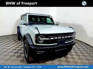 Used 2022 Ford Bronco Outer Banks w/ Sasquatch Package AWD/4WD video 1