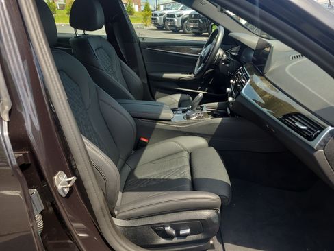 Used 2023 BMW 530i xDrive w/ M Sport Package AWD/4WD image 17