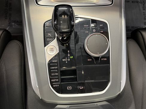 Used 2019 BMW X5 xDrive40i w/ Convenience Package AWD/4WD image 32