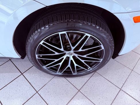 Used 2022 Porsche Macan AWD/4WD image 18