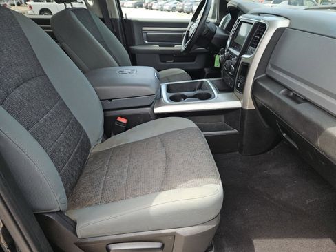 Used 2020 RAM 1500 Classic SLT w/ Luxury Group RWD image 29