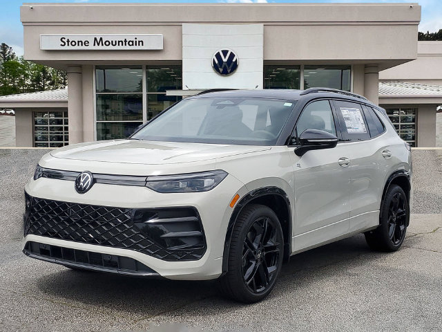 New 2026 Volkswagen Tiguan SE R-Line FWD 360° Tour