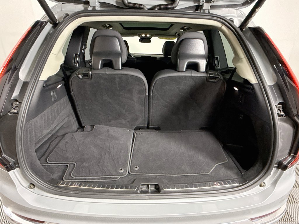 Used 2025 Volvo XC90 B6 Plus AWD/4WD image 26