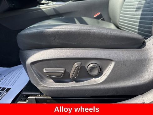 Certified 2023 Toyota Camry SE w/ Convenience Package image 26